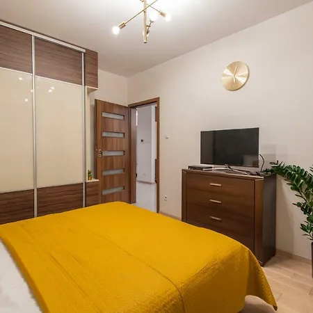 Mateyko Tarasy Apartment *